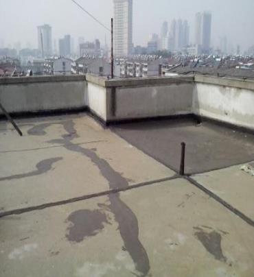 铁力漏水维修 楼顶漏水是什么原因，楼顶漏水维修方法是什么?